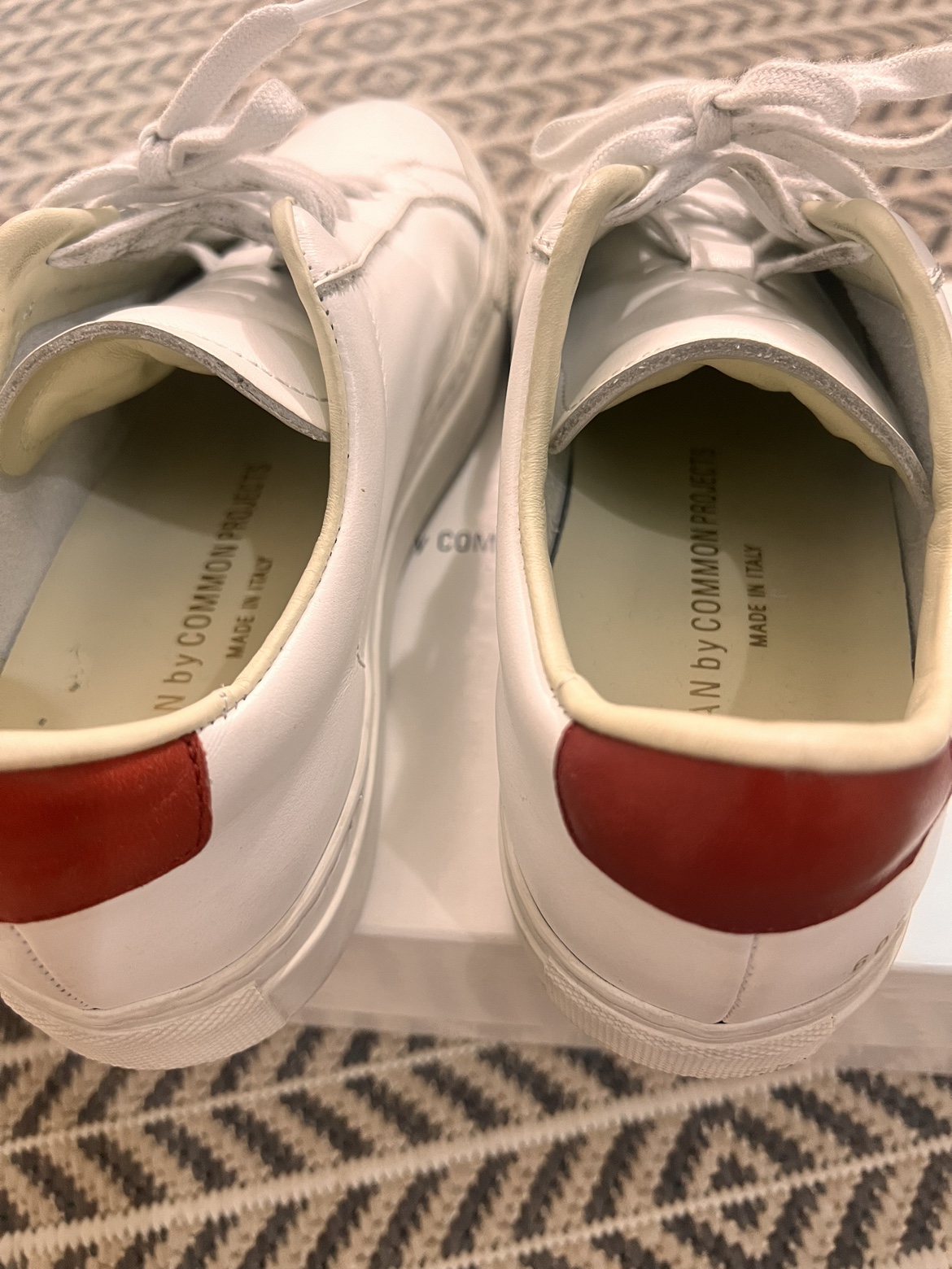 Common projects sneaker. Size 6 womans - photo 2