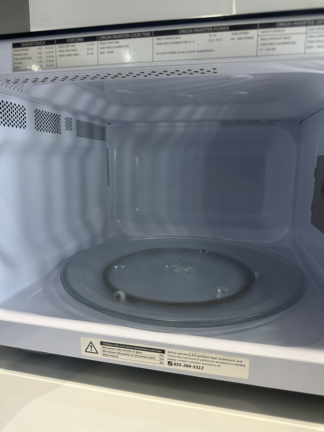 BIG Toshiba Microwave with Inverter Technology - photo 5