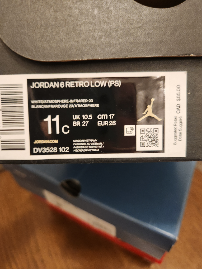 girl Jordan's - photo 3
