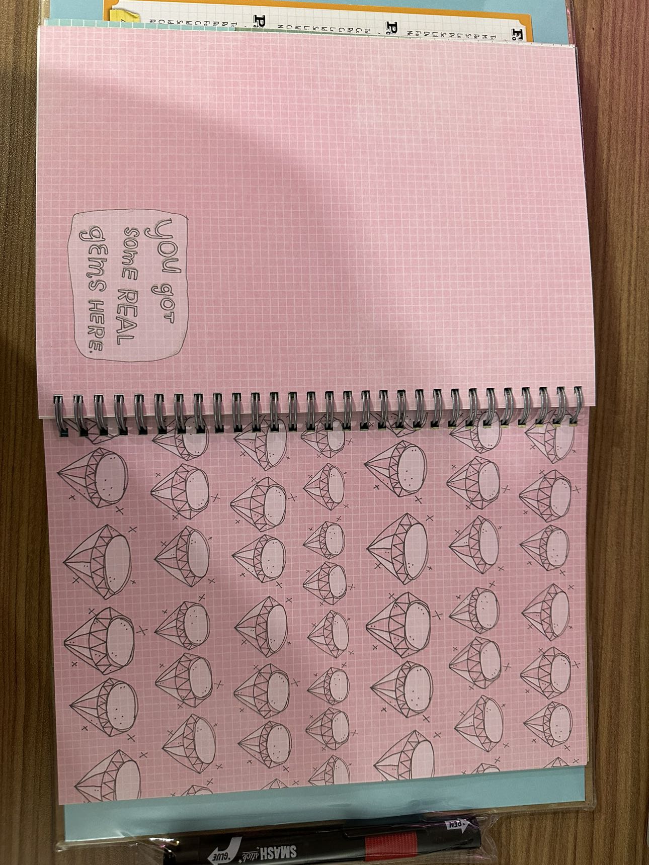 K&Company SMASH Scrapbook Journal image indicator(4)