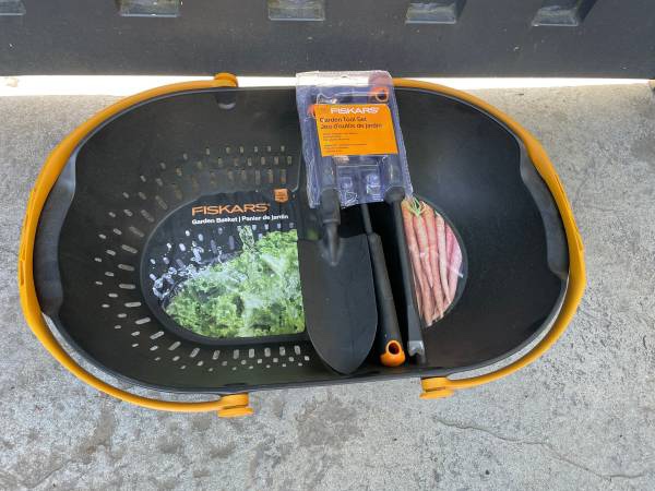 Fiskars Garden Harvest Basket + 3pc Garden Tool Set thumbnail