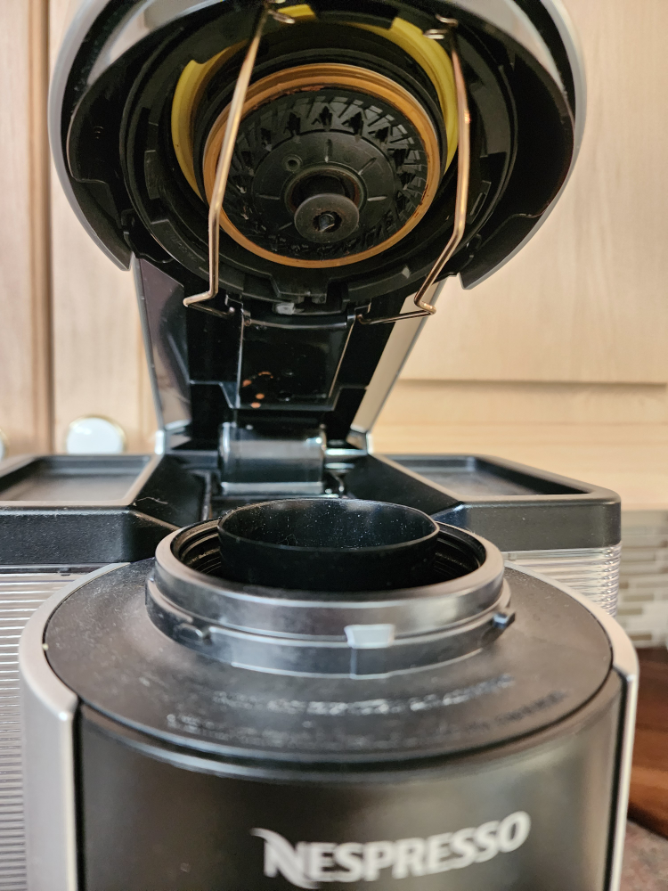 Nespresso Vertuo Evoluo & pod container image indicator(5)