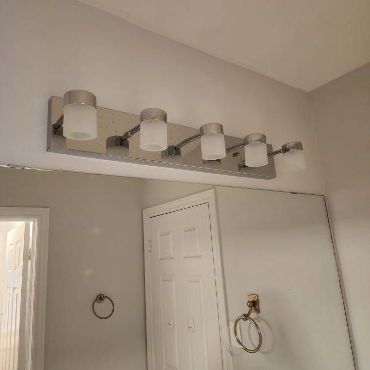 Bathroom Vanity Lighting - photo 4