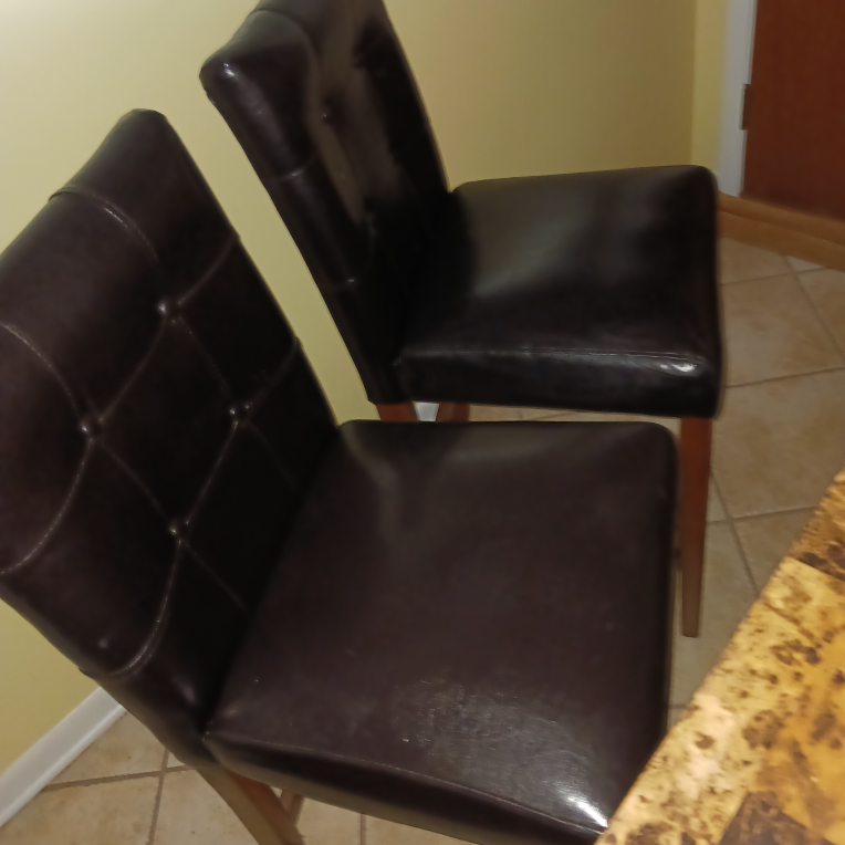 Kitchen/Dining room table - photo 3