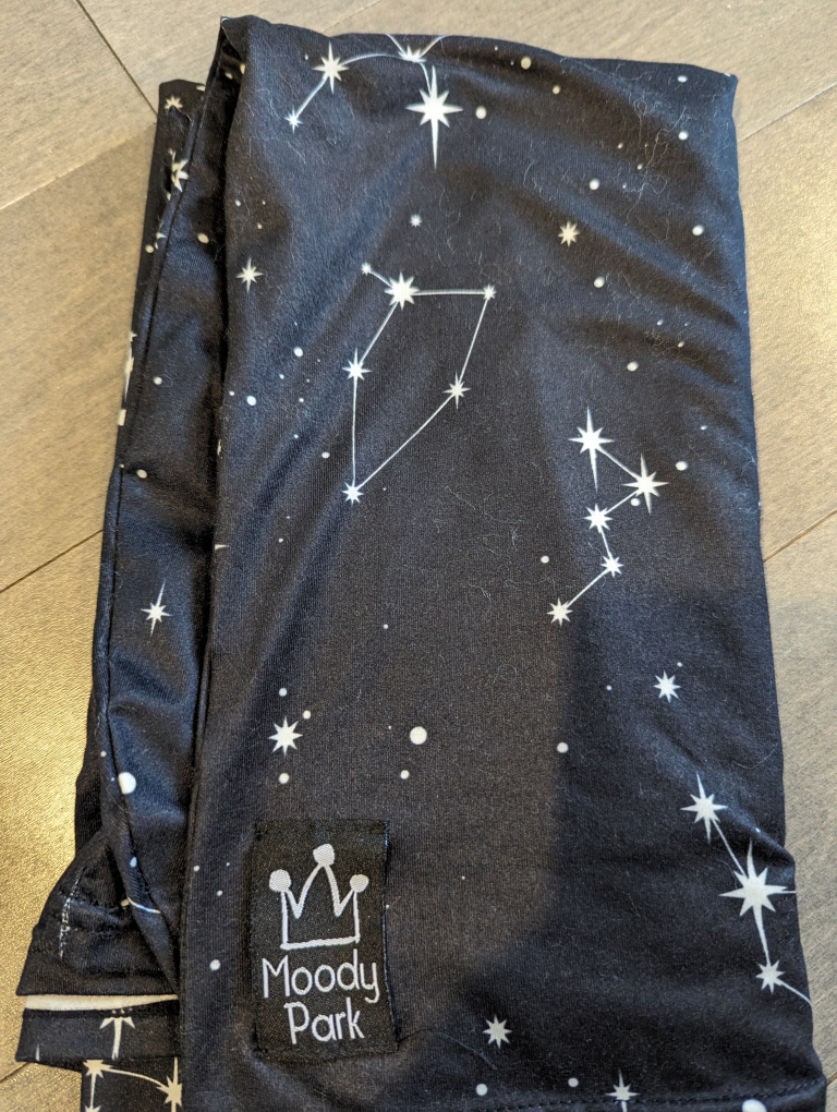 Brand New baby nursing cover and car seat cover image indicator(2)