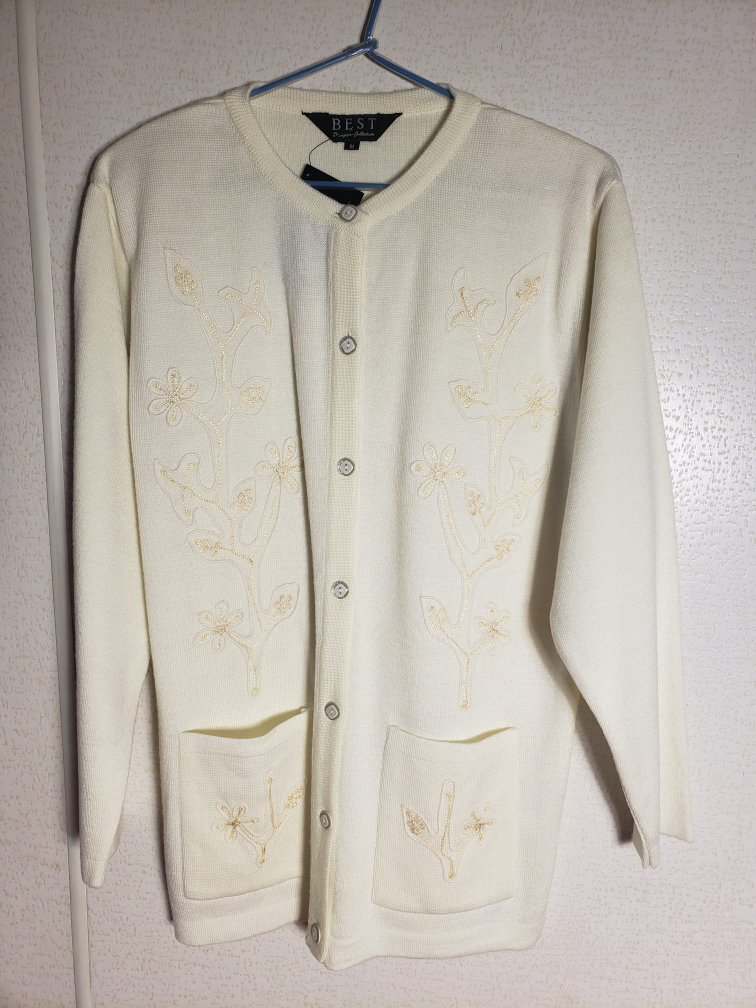 Cardigan thumbnail