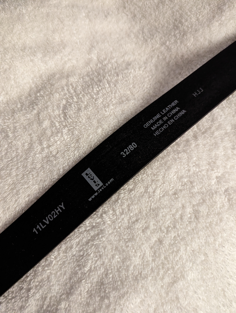 LEVI'S Black Leather Belt Buckle 32 - 28 waist image indicator(3)