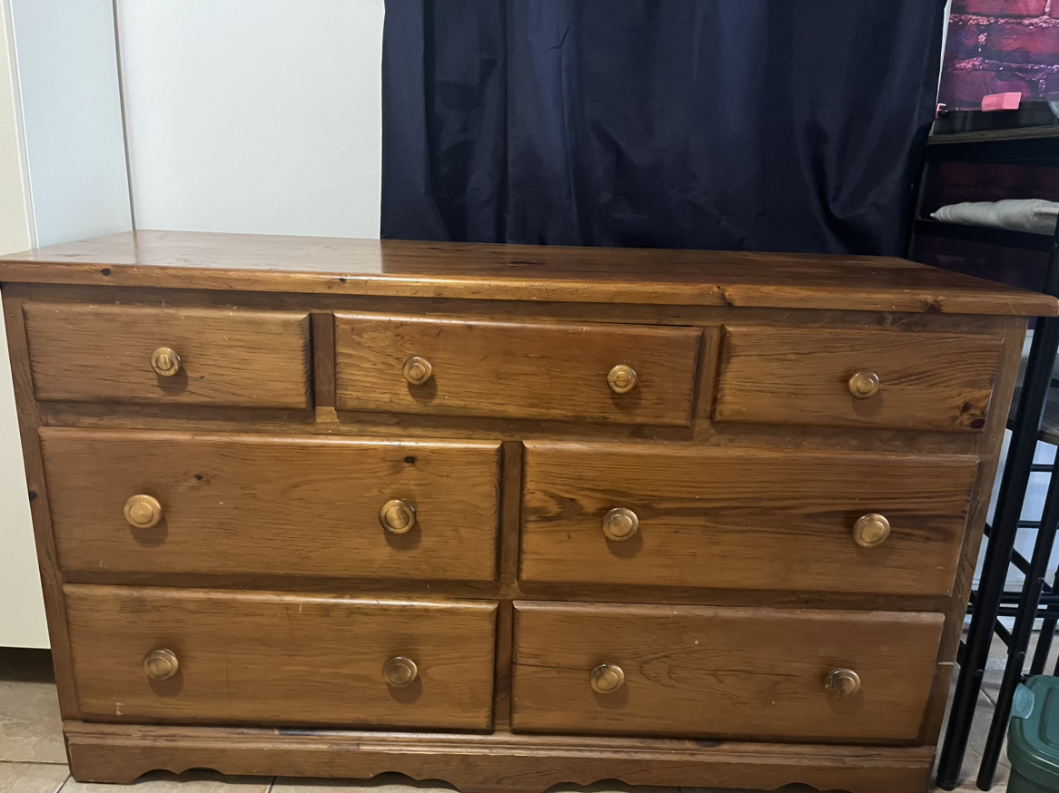 Drawer Dresser