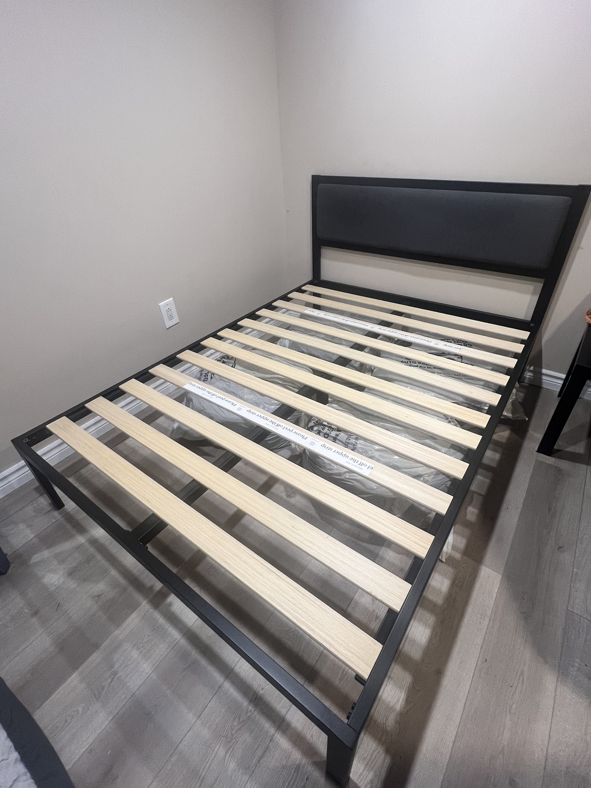 Bed frame - photo 3