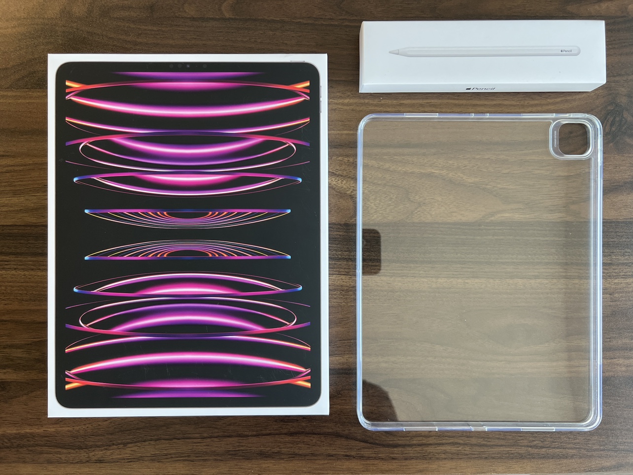 iPad Pro 12.9-inch (6th generation) 256GB - Perfect Condition thumbnail