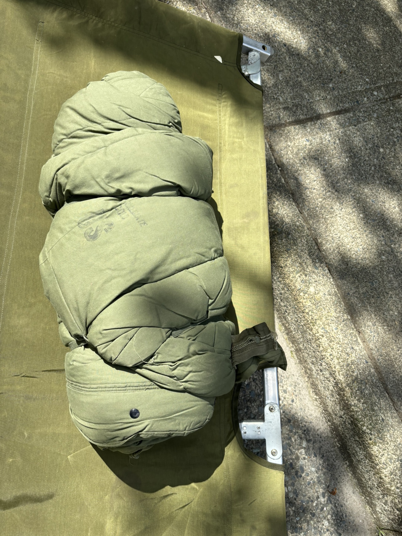 Army sleeping bag🥕 thumbnail