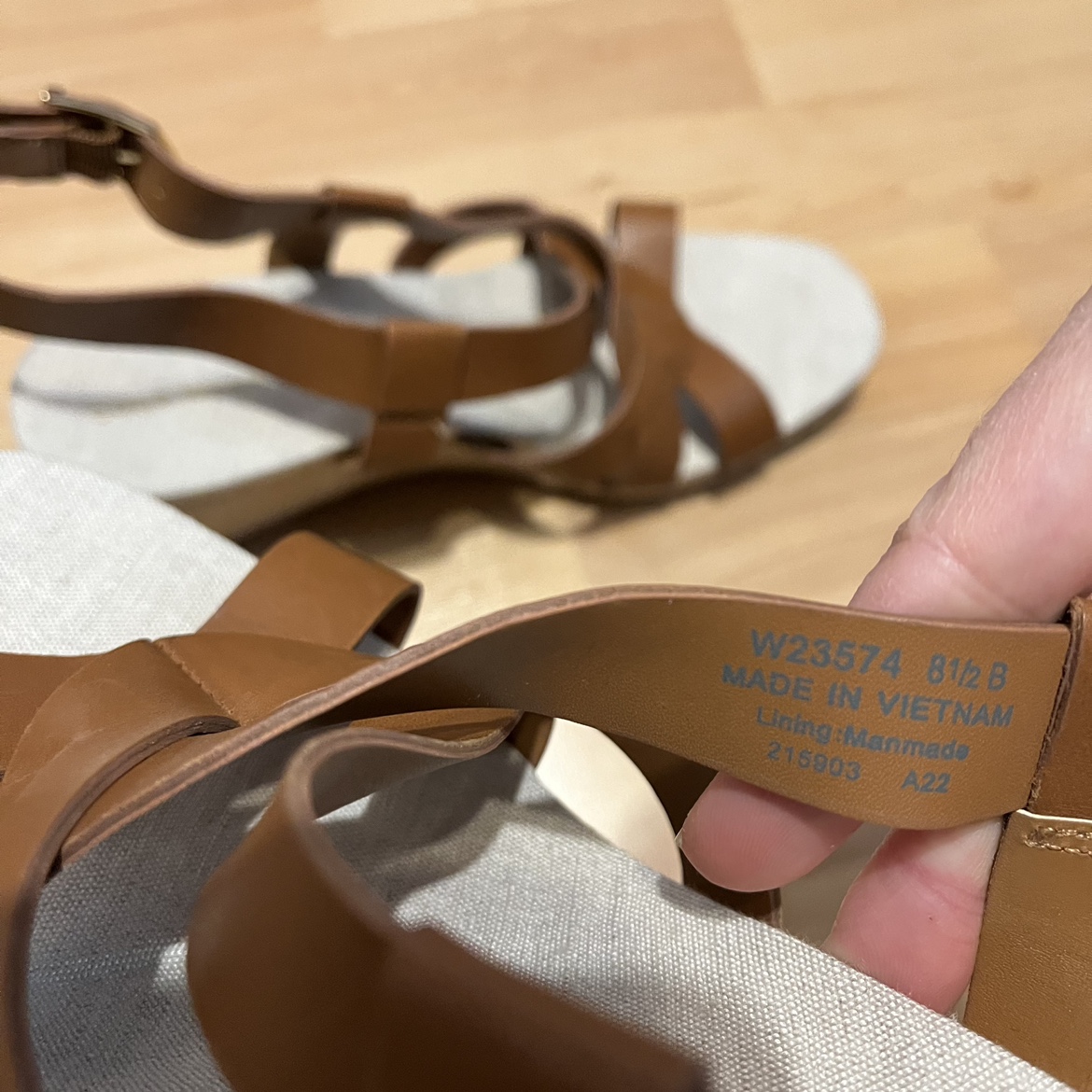 EEUC Cole Haan Wedges Size 8.5 image indicator(8)