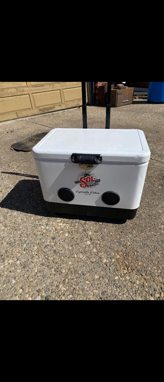 SOL Bluetooth Cooler image indicator(4)