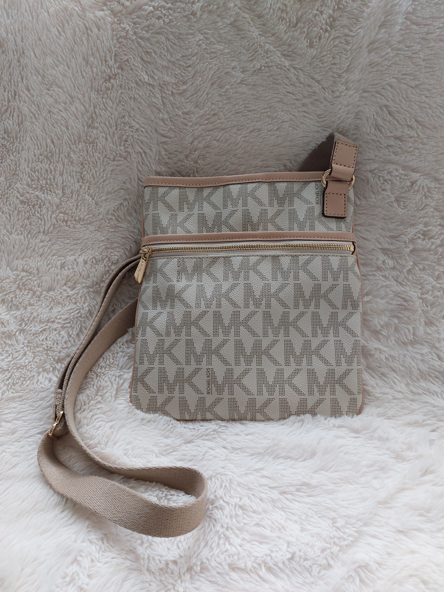 Michael Kors cross body bag with card holder