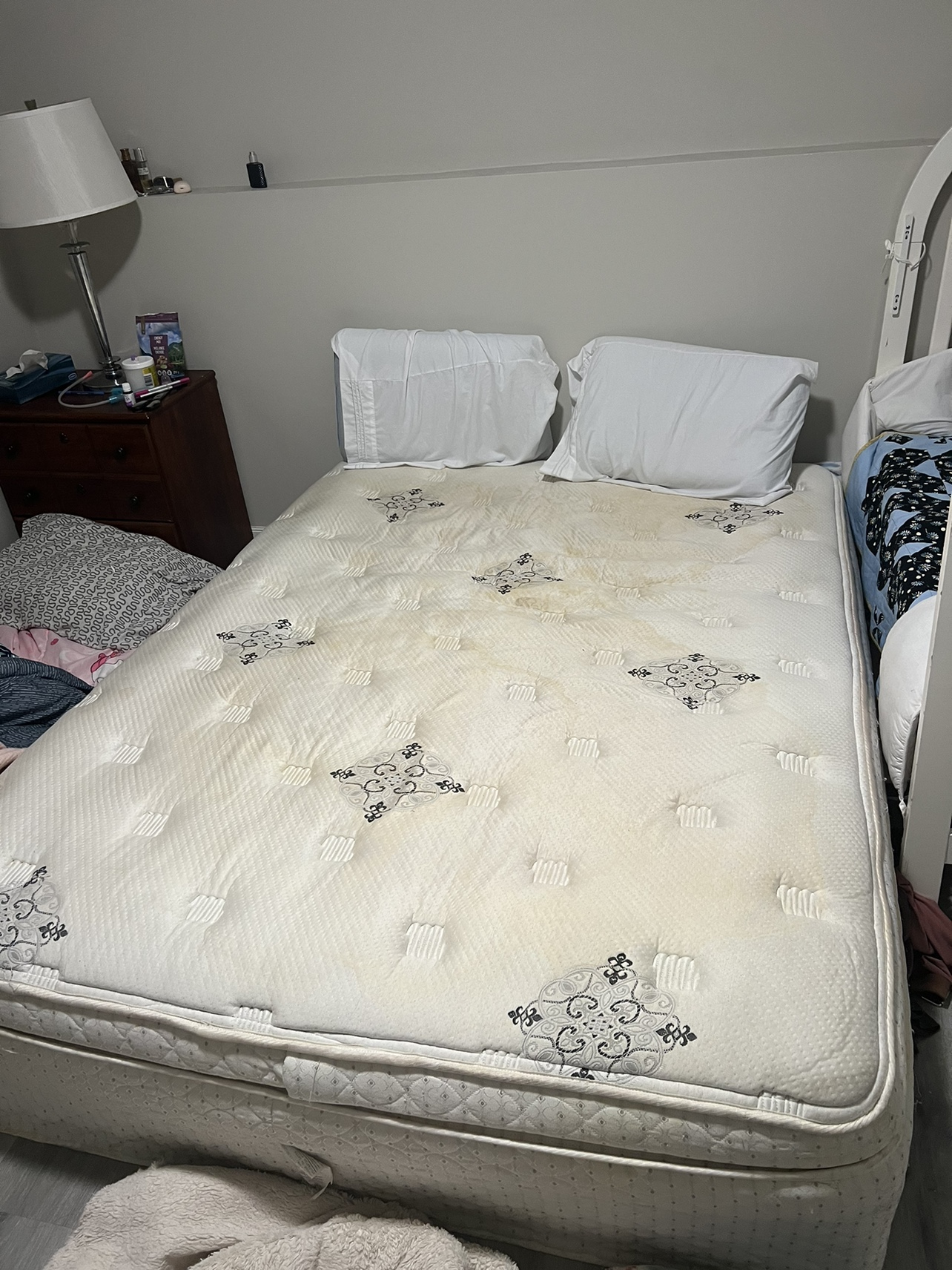 Free queen mattress