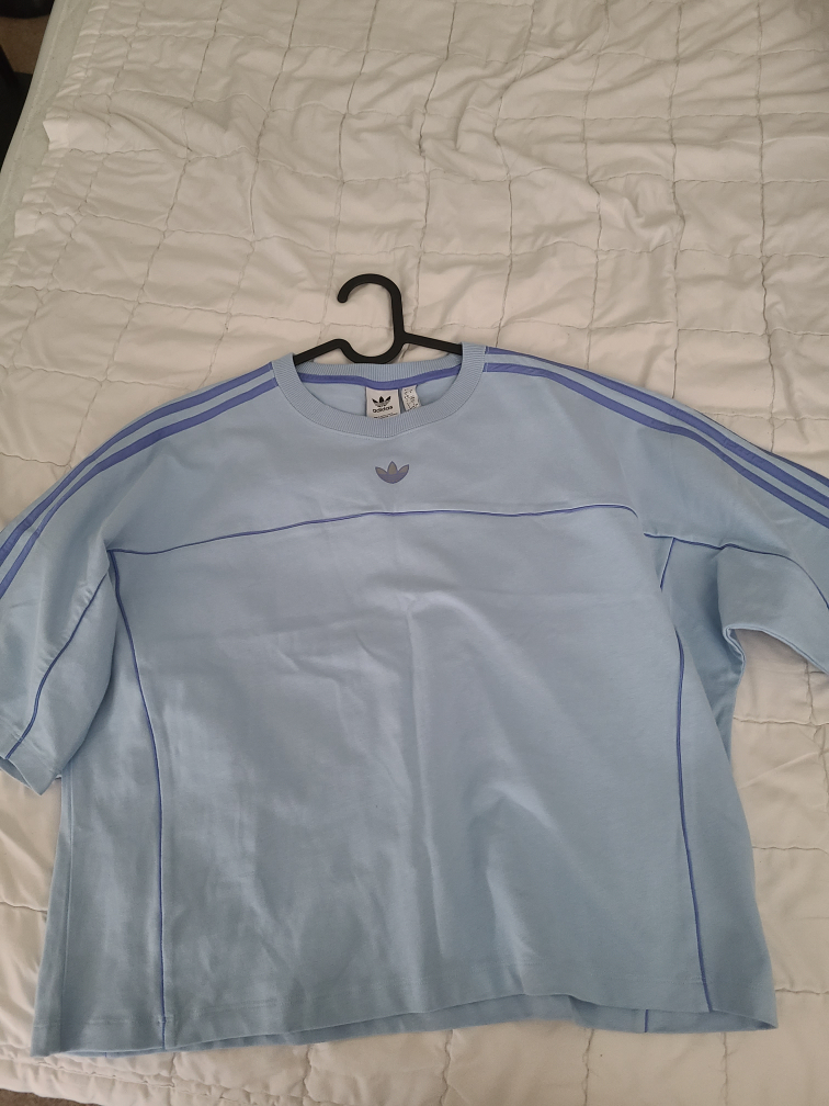 Addidas t shirts