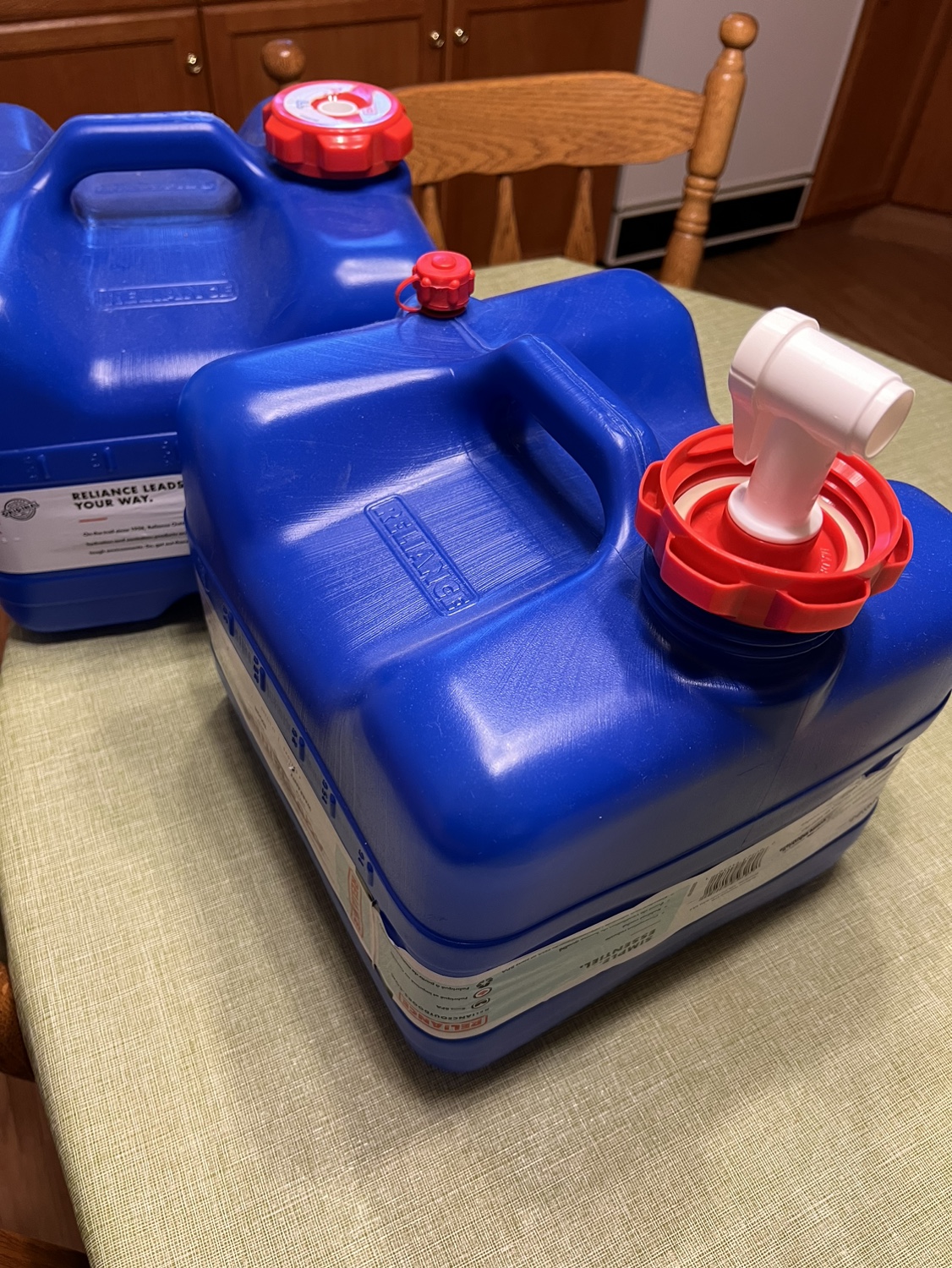 Reliance Aqua-Tainer 4 Gallon x2 - photo 4