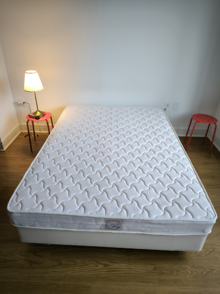 Mattress, signature Sleep, Full size