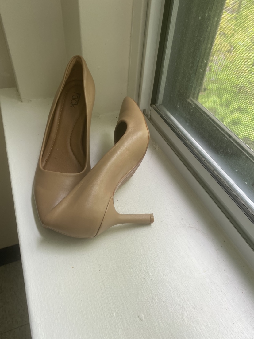 Beige pumps - photo 2