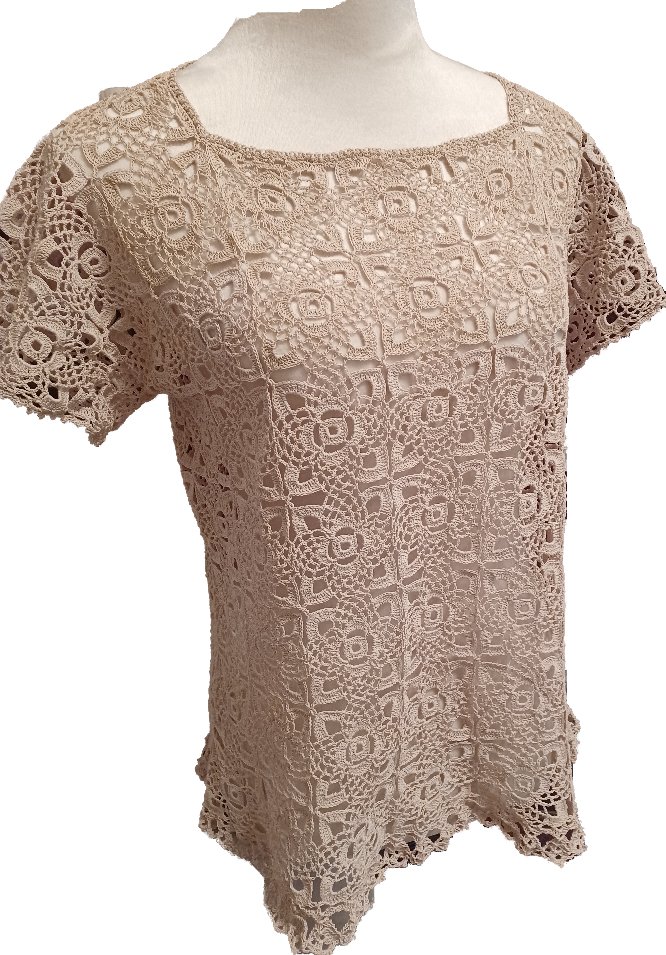 hand crochet short-sleeved top - photo 2