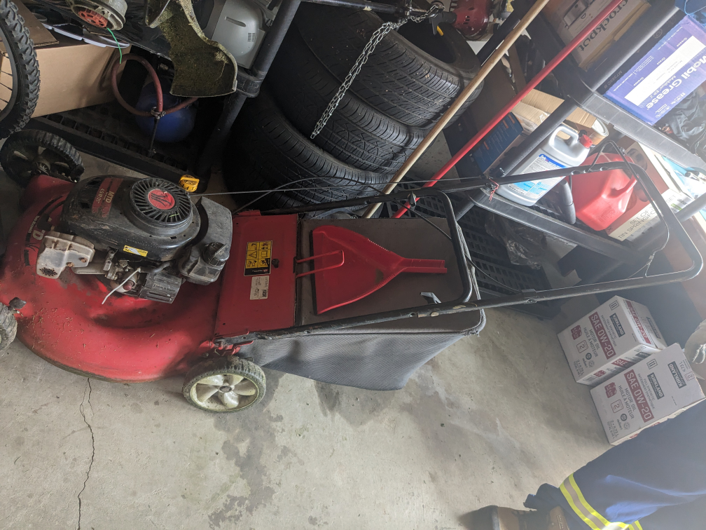 Lawnmower for sale for $150 780 884 7800 image indicator(3)