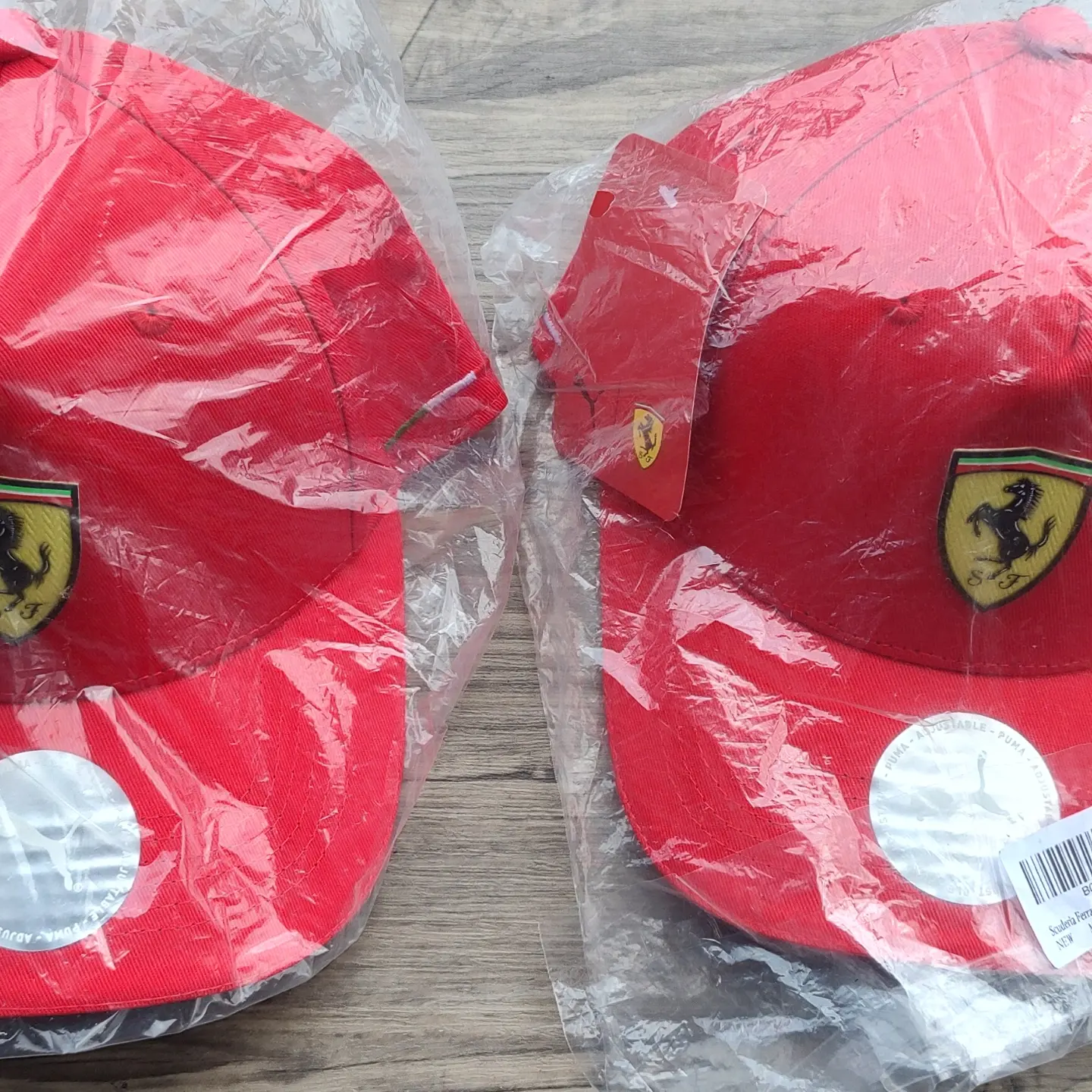 set of 2 Scuderia Ferrari Classic caps - photo 4