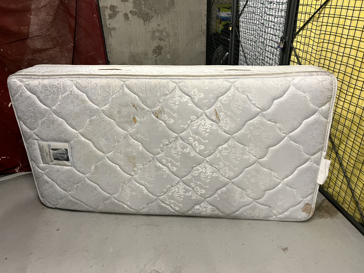 Free twin size mattress thumbnail