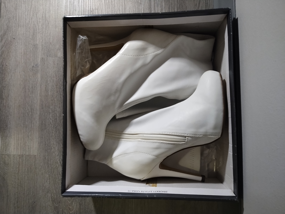 Vintage Paprika White Knee Length Boots