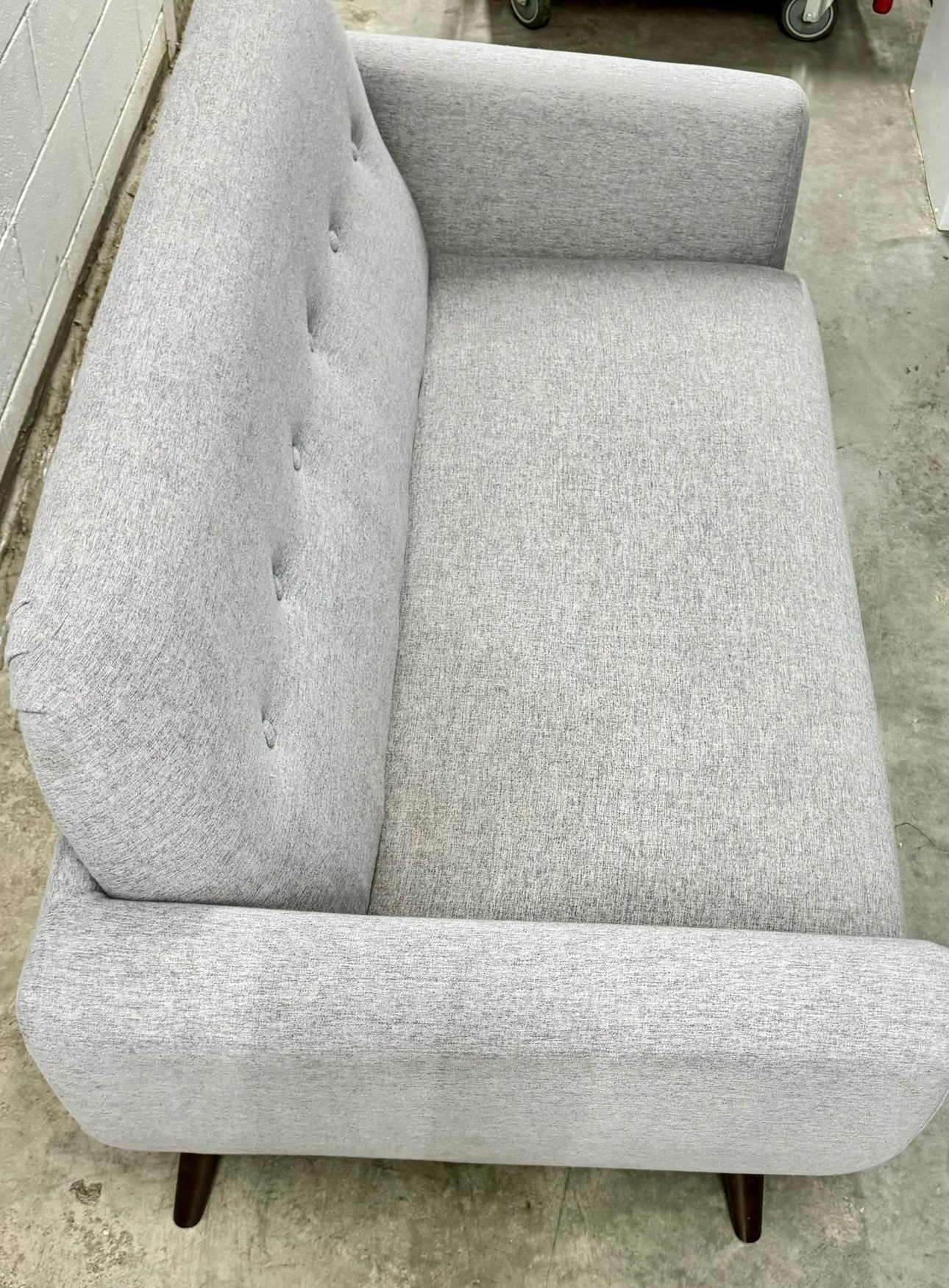 Jonquin 58" Round Arms Loveseat - photo 5
