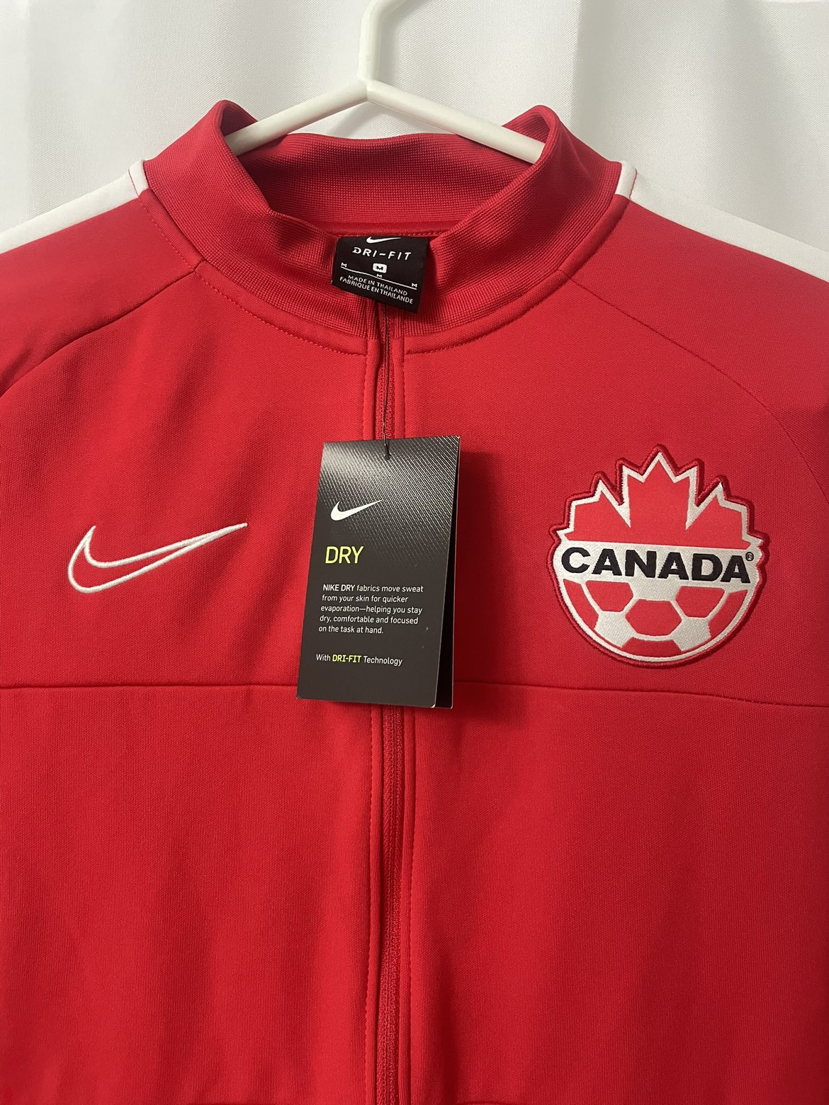Official Nike World Cup zip top (women’s med) image indicator(2)