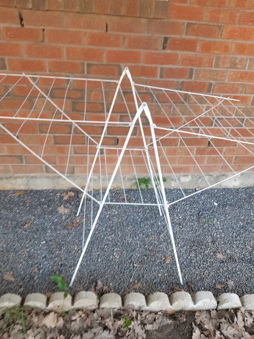 clothes drying rack thumbnail