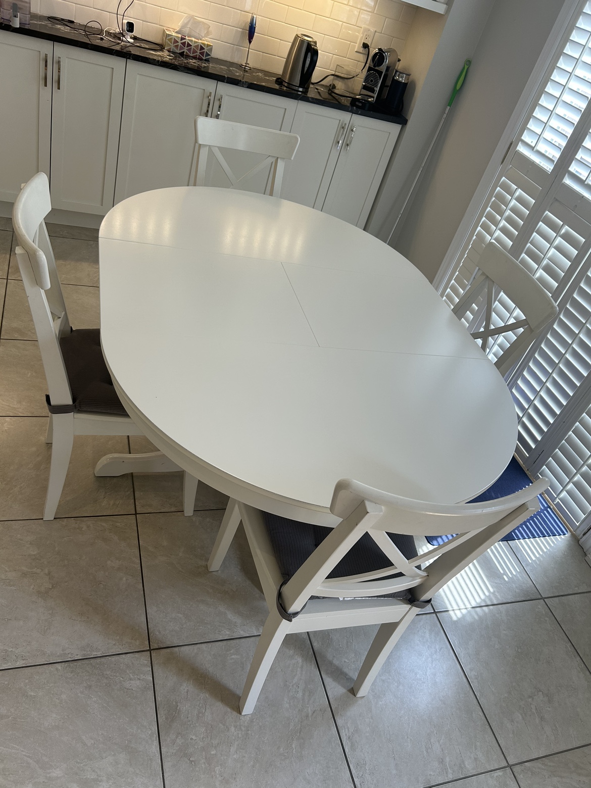 Extendable table and chairs - photo 5