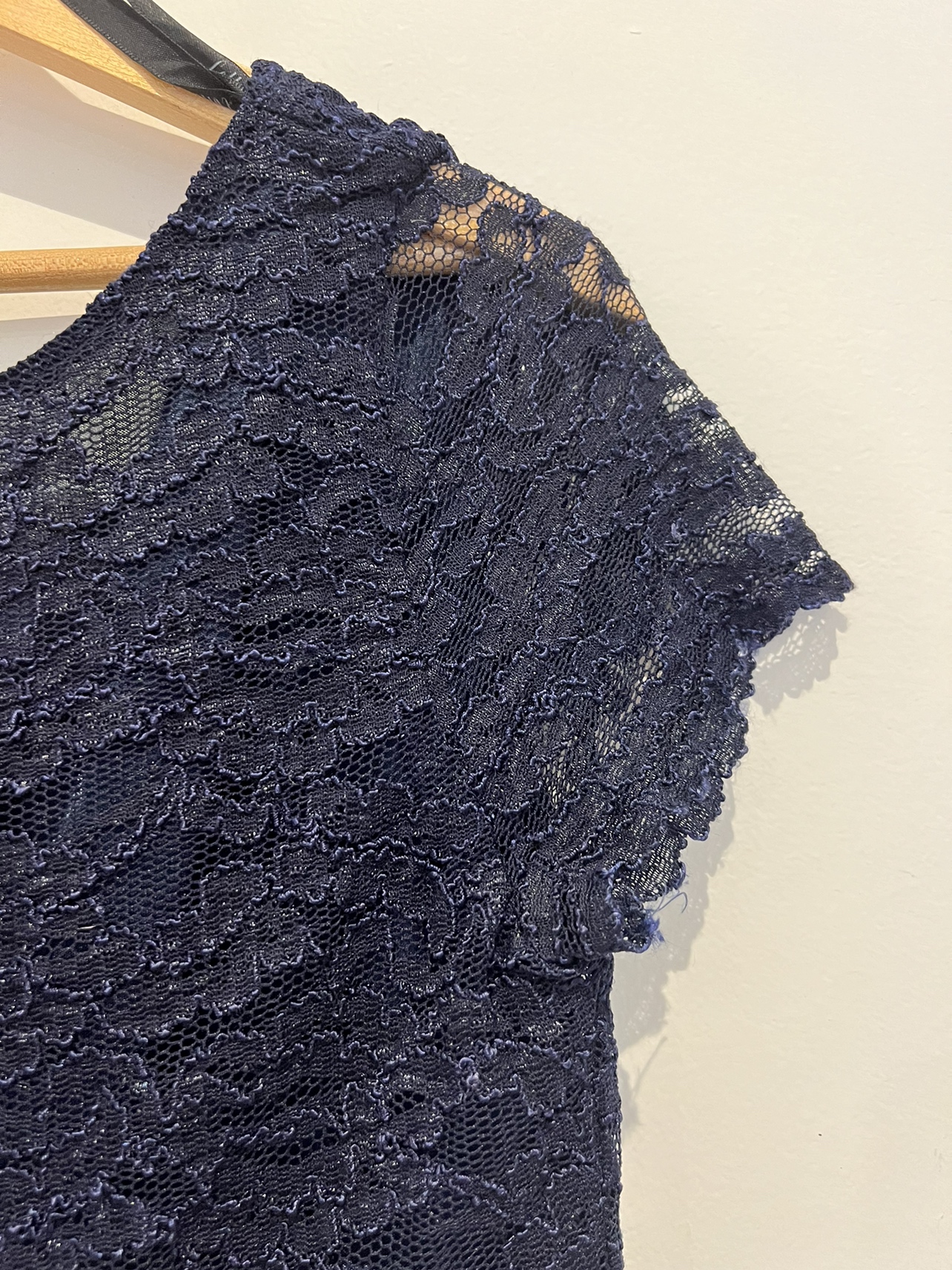 Grad/Prom, Dk Blue Lace/sheer satin & iridescent organza size 12 image indicator(8)