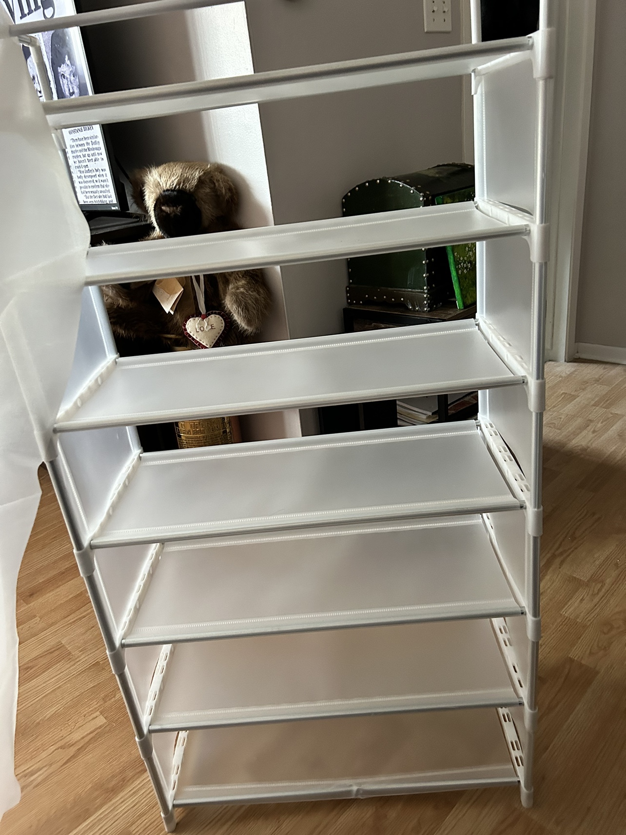 Shoe rack/ shelf