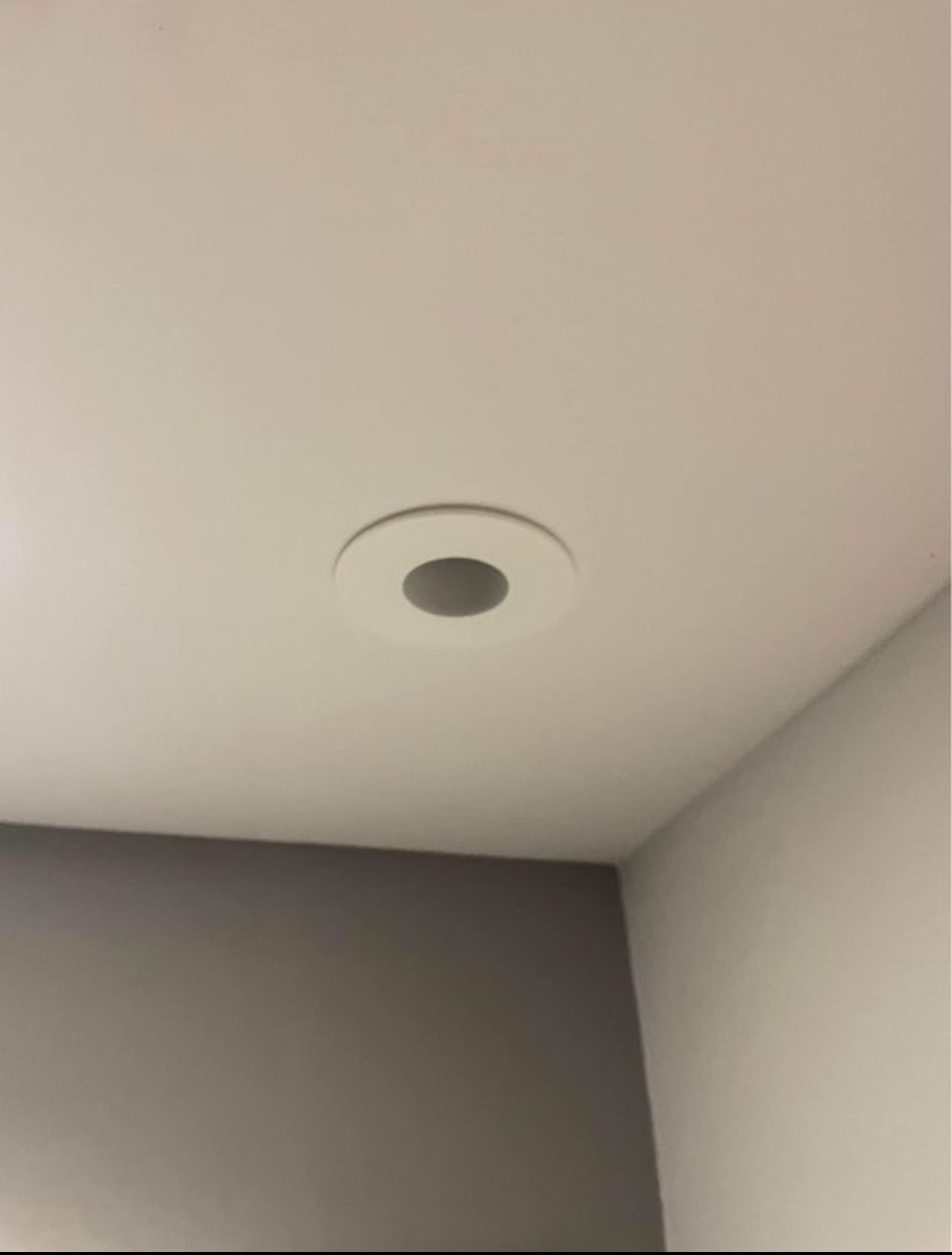 High-velocity air vents (2-inch diameter) image indicator(4)