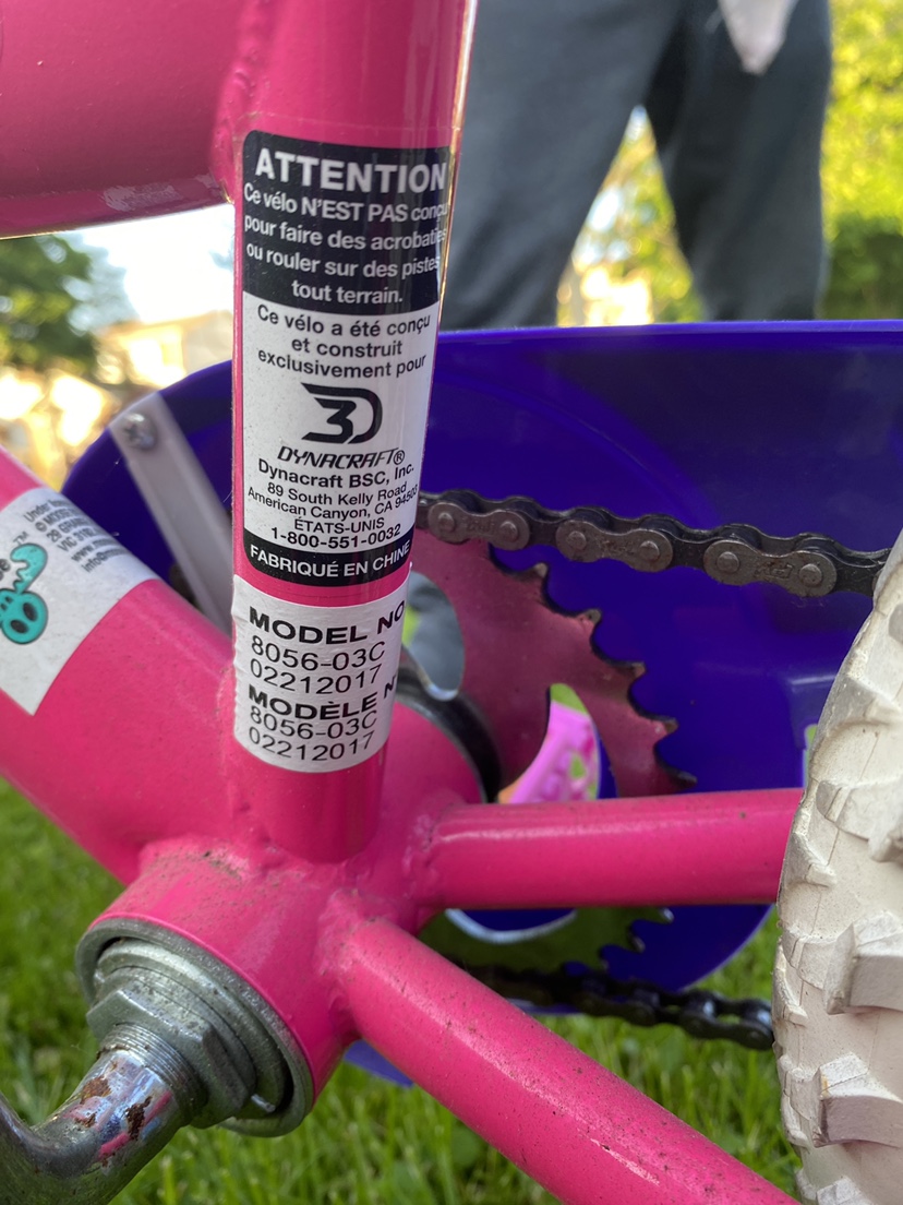 Girls bike with training wheels and basket - photo 5