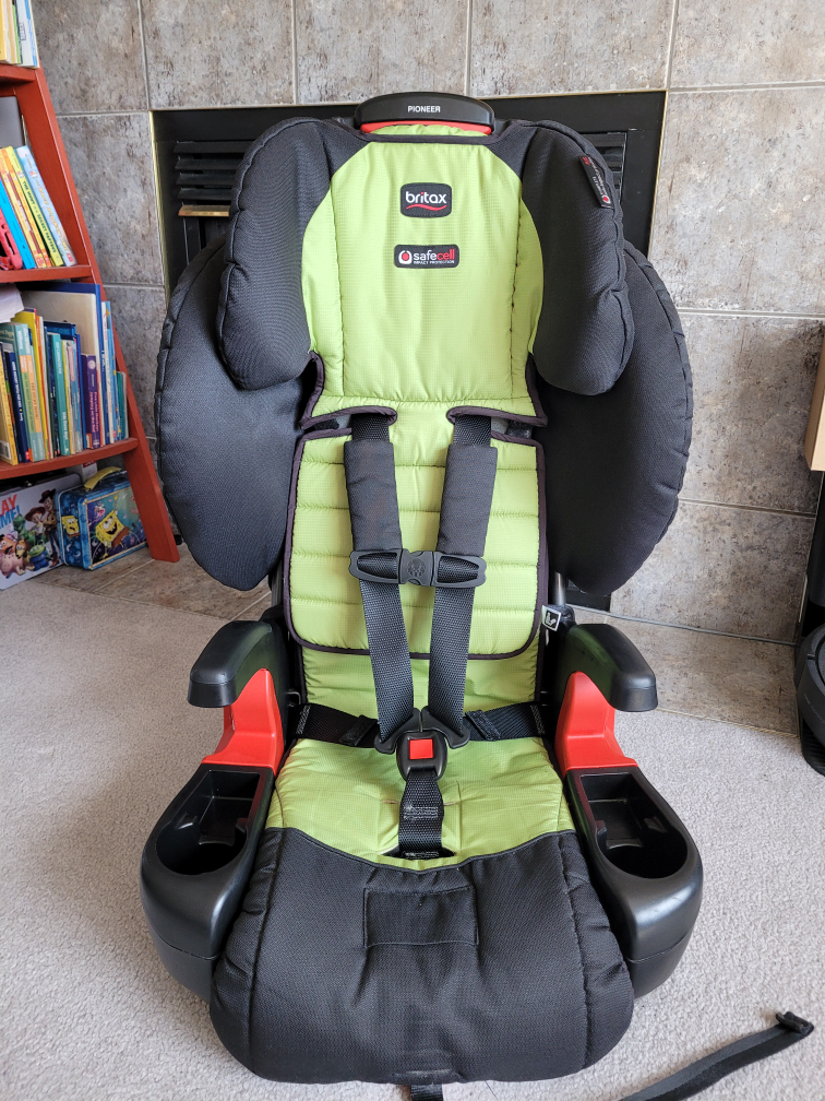 Britax Pioneer Harness-2-Booster Carseat