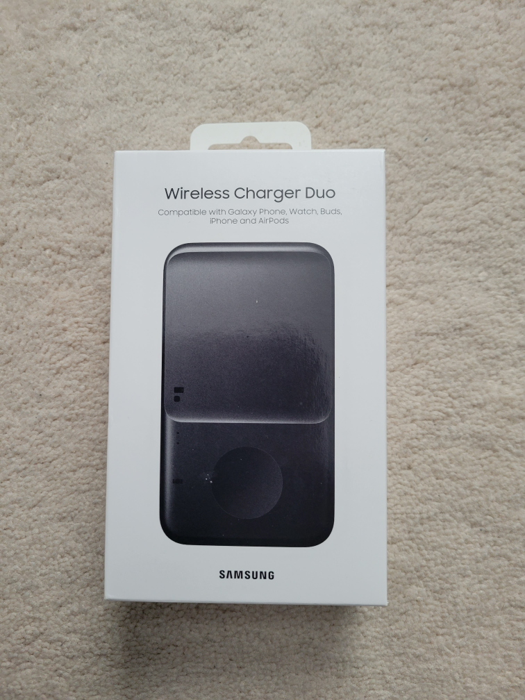 Samsung Wireless Charger Duo thumbnail