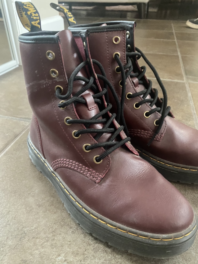 Doc Martens women’s size 8 cherry colour - photo 5