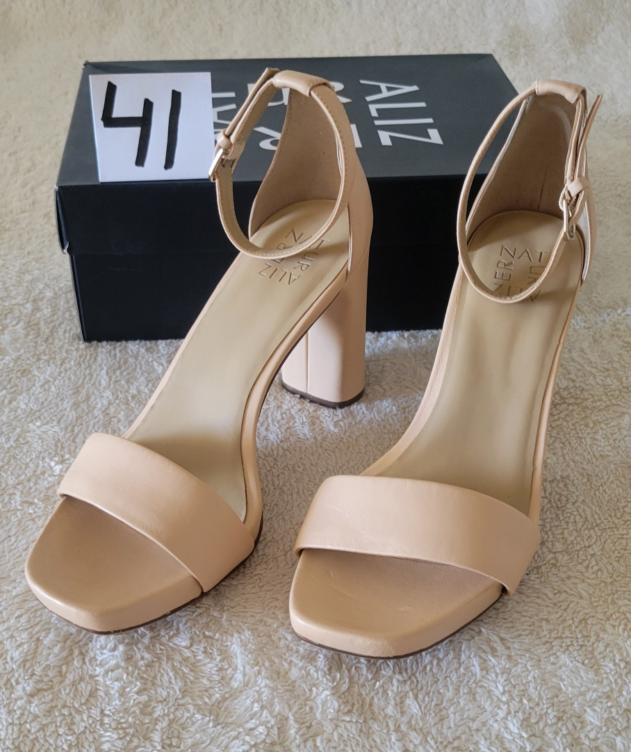 Female Naturalizer Sandals/Comfortable  Women's Heels image indicator(7)