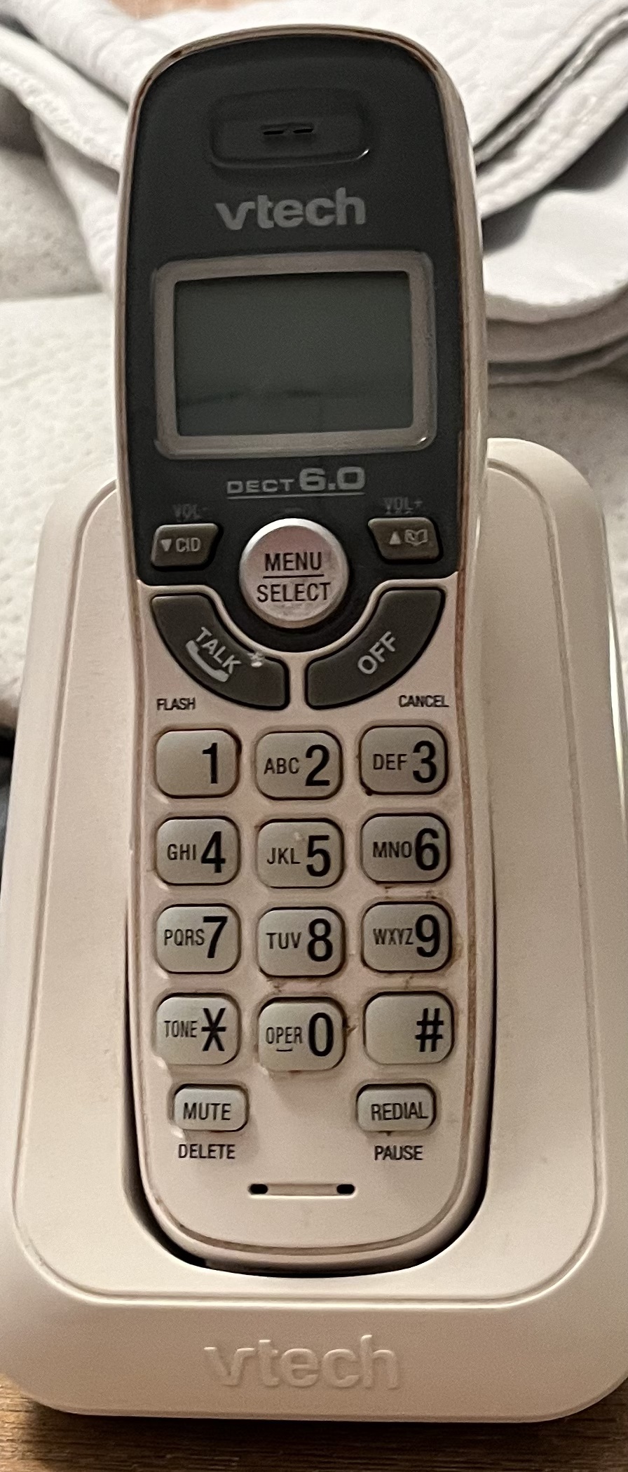 Cordless landline phone- V tech thumbnail
