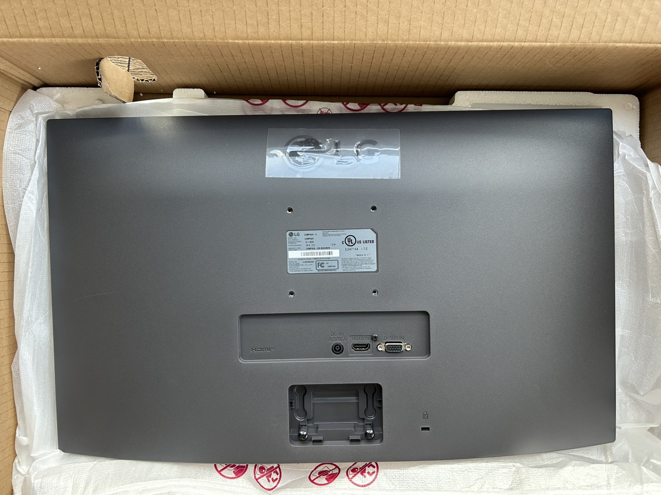 24" IPS Full HD Monitor with 3-Side Virtually Borderless Design image indicator(7)