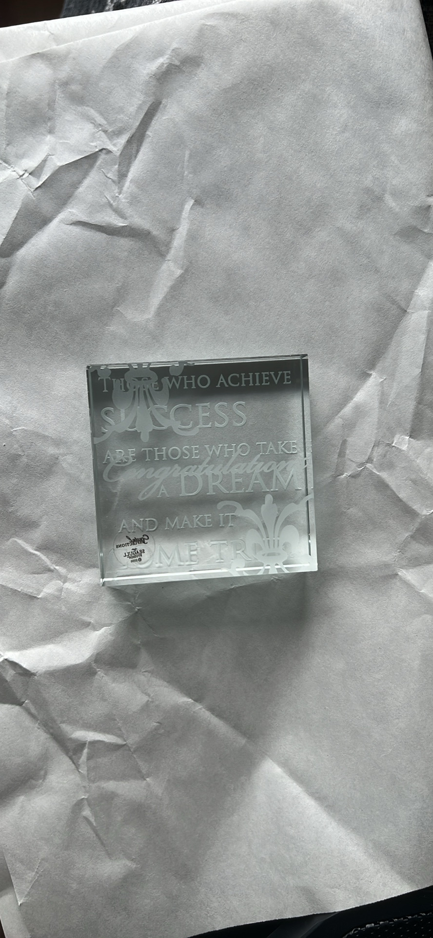 Glass paperweight decoration/ gift image indicator(3)