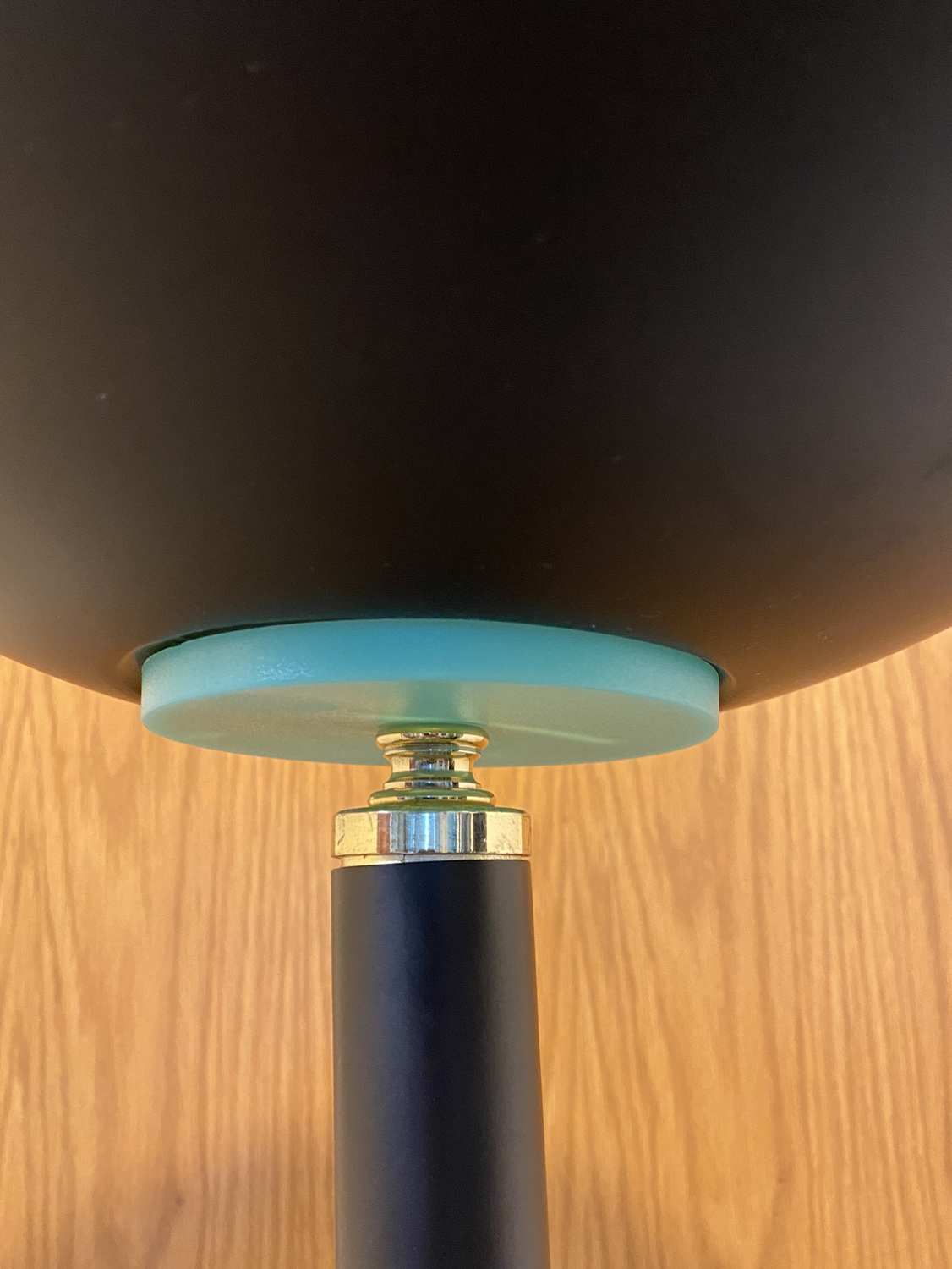 Black Floor Lamp Underwritters Laboratories image indicator(6)