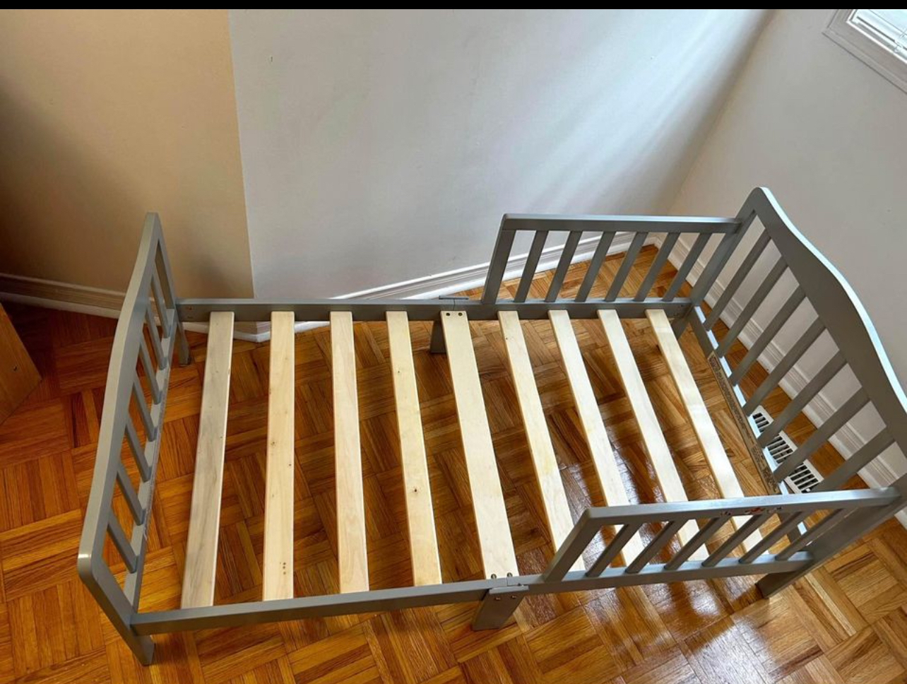 Toddler bed - photo 2