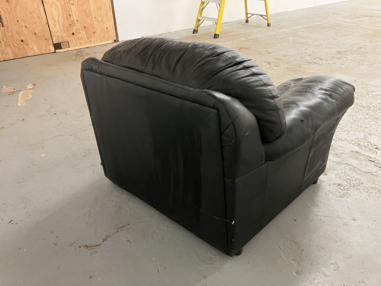 Big Comfy Chair - photo 4