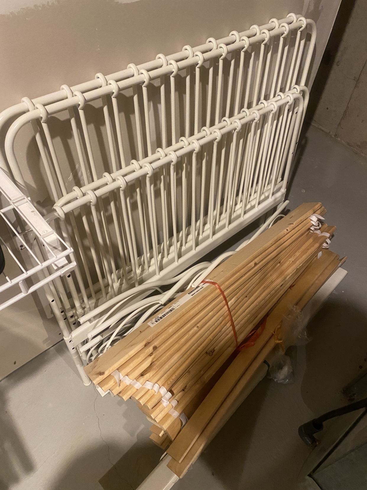 White Ikea extendable bed for kids