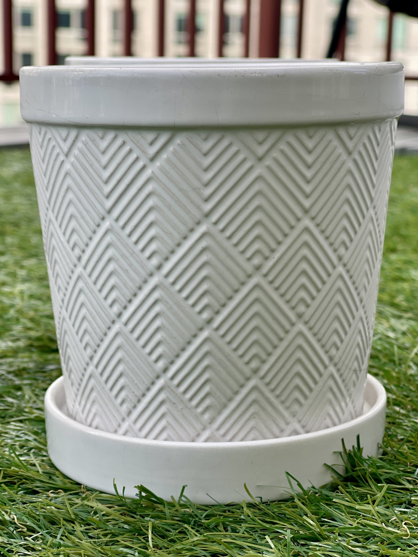 4 New Planting Pots White Geometric Designs  5”D x 5.25”H - photo 5