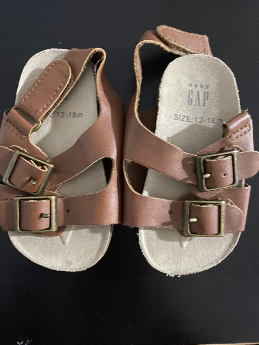 Baby sandals thumbnail