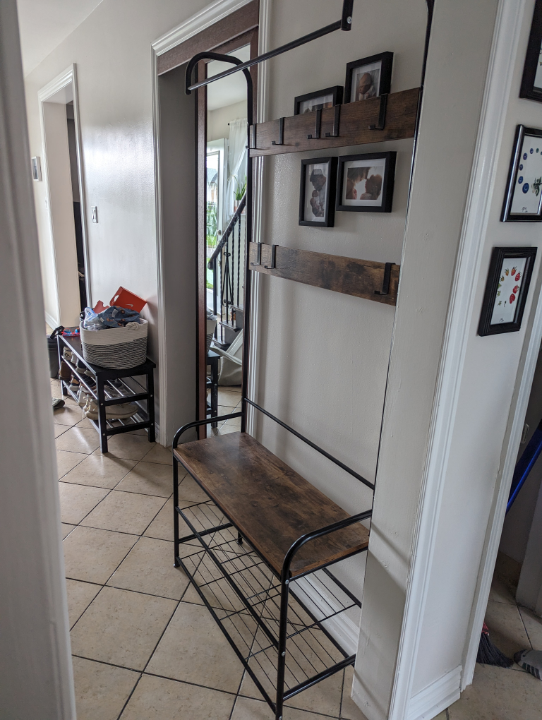 Hall tree with moving hooks and shoe rack image indicator(4)